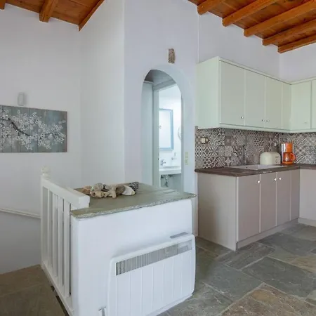 Iakovos Summer House * Triandaros (Tinos)